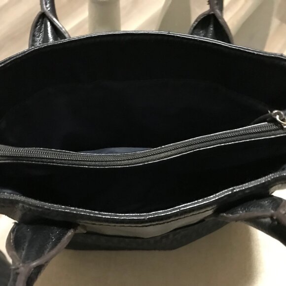Tommy Hilfiger Ladies Black Purse - Picture 5 of 8